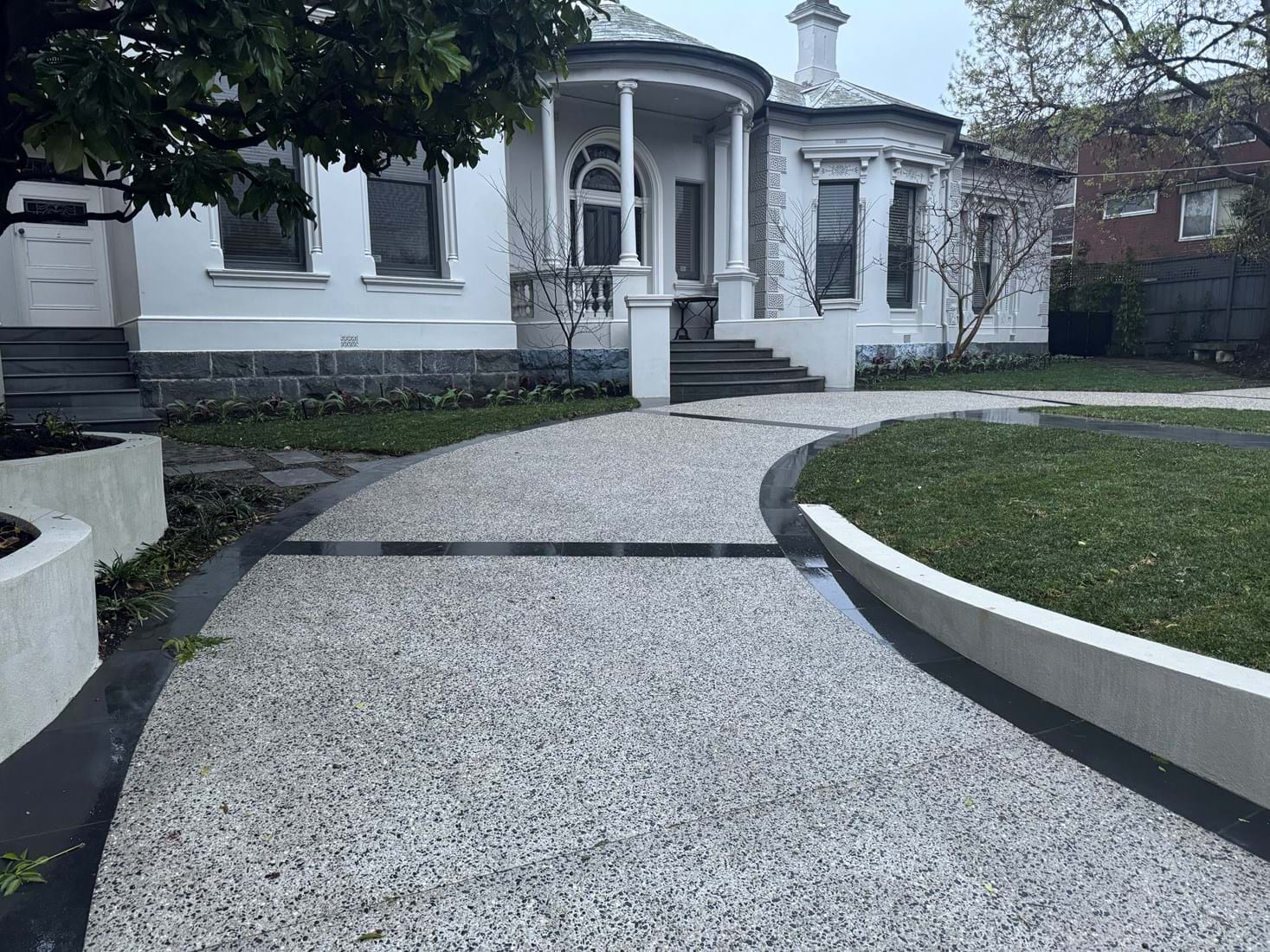 Exposed aggregate with custom bluestone border