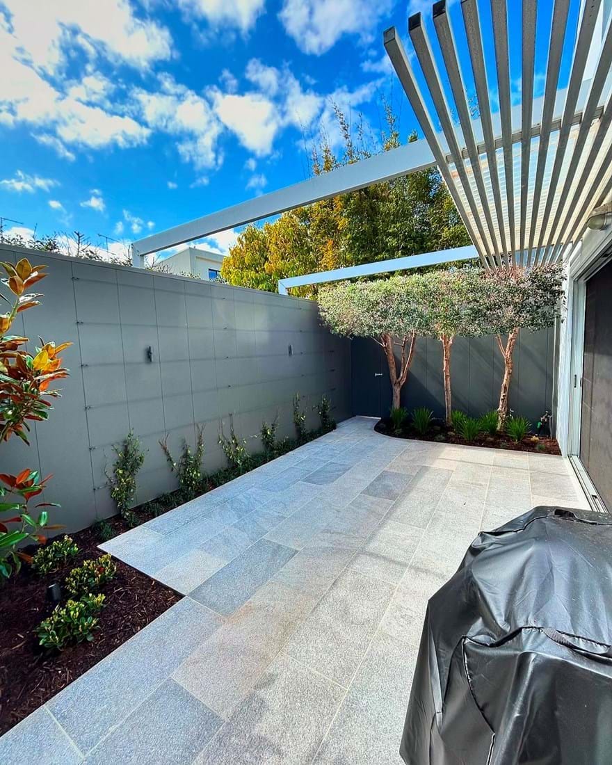 Fantasy granite paving