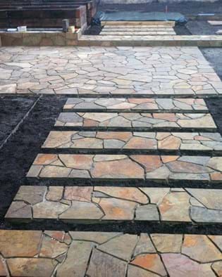 Random Castlemaine paving