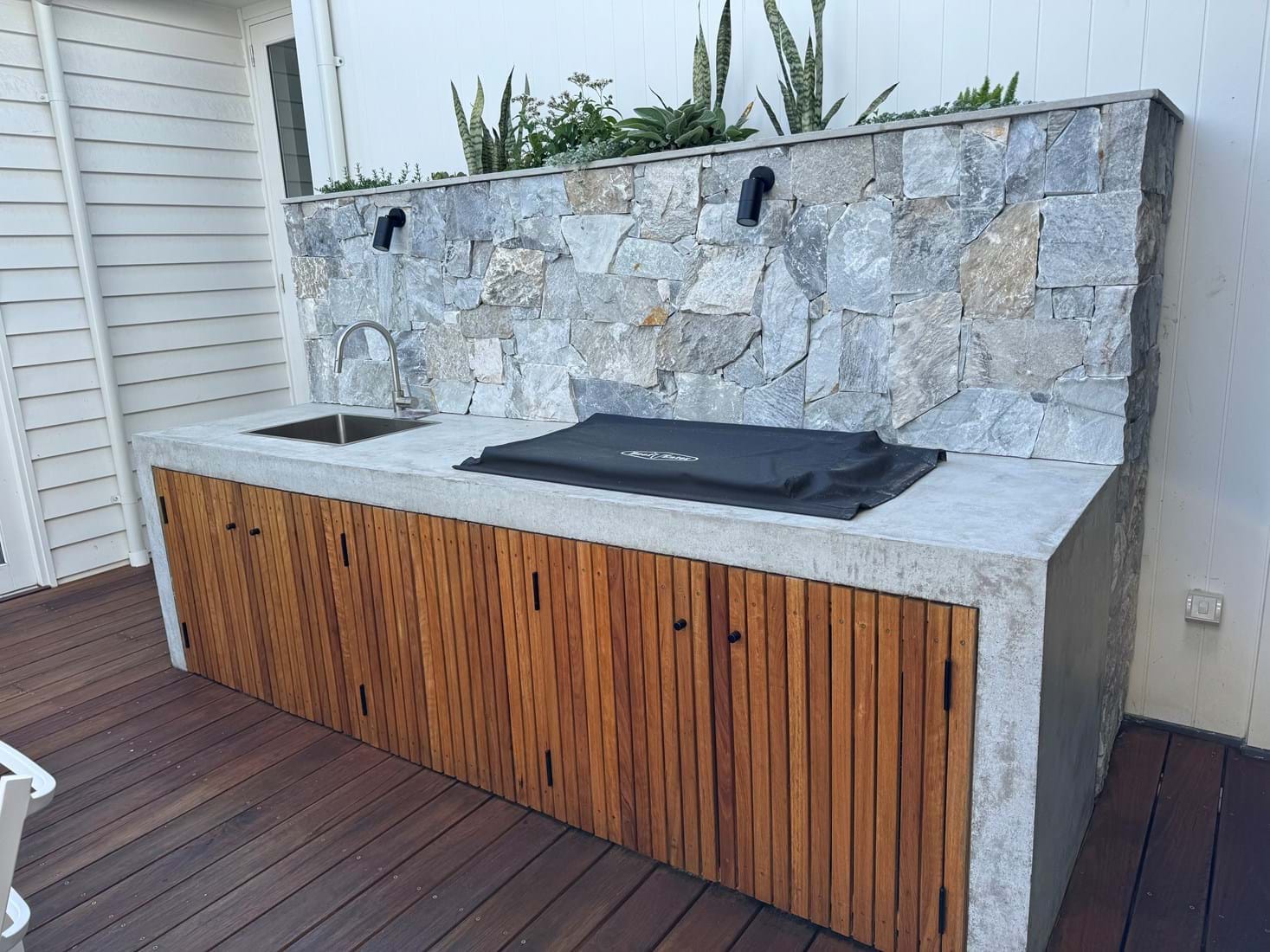 Maddison limestone tumbled